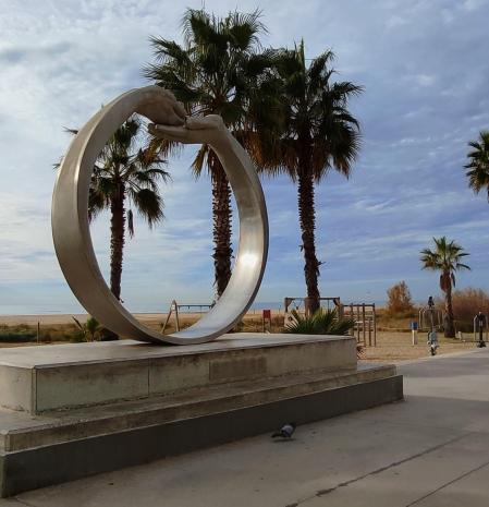 Las 'Manos de Castelldefels'.