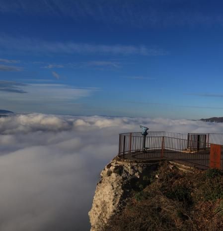 Vistas desde el santuario del Far.