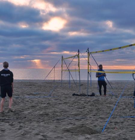 Voley playa de invierno en Fuengirola.