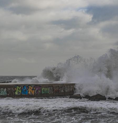 La 'llevantada' en la Barceloneta.