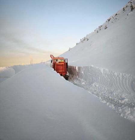 Grosor de nieve en el Port de la Bonaigua.