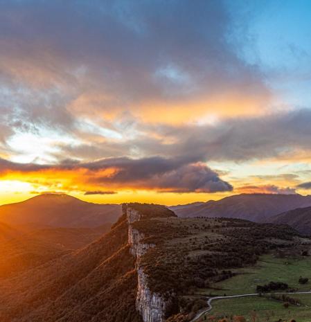 La belleza natural del valle de Susqueda.