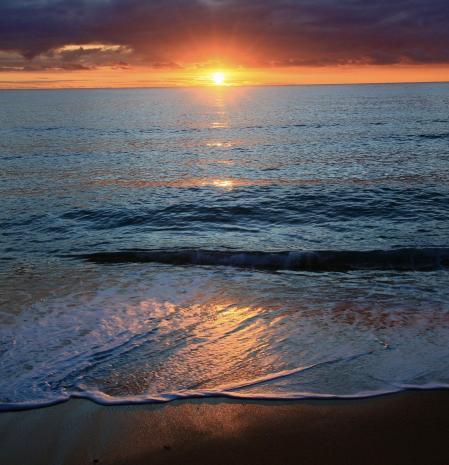 Las primeras luces del día en La Fosca.