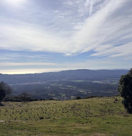 Panorámica del Montseny al mar.