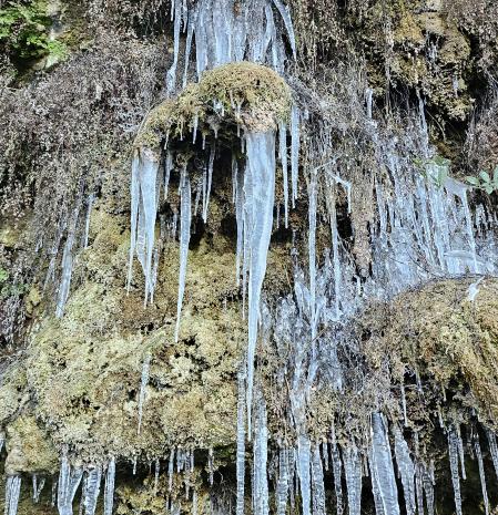 Estalactitas de hielo