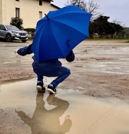 Juegos de lluvia en un día gris, en Sant Esteve de Palautordera.
