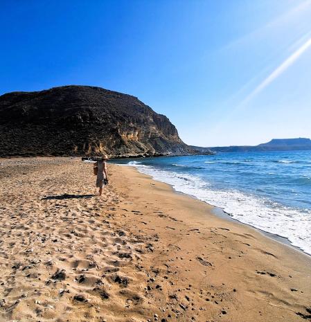 Cala del Plomo situada en el Parque natural del Cabo de Gata-Níjar.