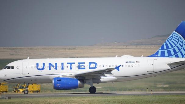 LV_Más de 2.000 vuelos cancelados en todo el mundo ante el avance de ómicron