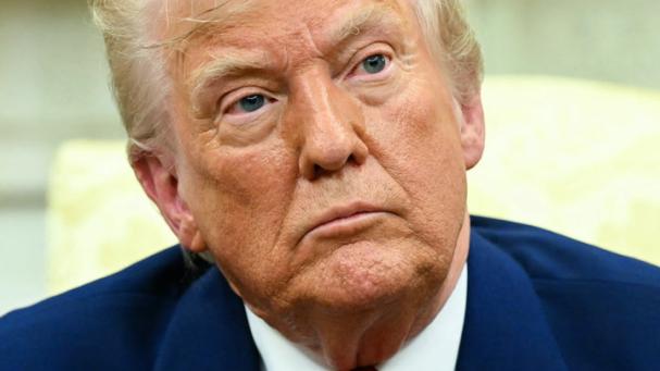 Trump amenaza a China con llegar hasta el 104% de aranceles