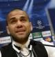 Dani Alves atiende a la prensa