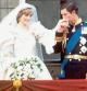 DIANA DE GALES Y CARLOS DE INGLATERRA EL DÍA DE SU BODA