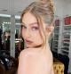 Gigi Hadid luce el peinado con un moño de bailarina