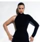 Irina Shayk posa con los diseños de la colección 'A new sensuality' de Zara