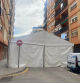 Carpa instalada ya en una de las calles de València