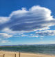 Espectáculo de nubes lenticulares en la playa de Roses.