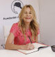 Ana Obregón firma libros este domingo en la Feria del Libro de Madrid