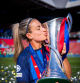 Alexia Putellas con la Copa de Europa que ganó recientemente el FC Barcelona