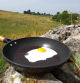 Huevo frito realizado al aire libre en Artés solo con la alta temperatura de la ola de calor.