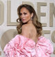 Jennifer López en la alfombra roja de los Globos de Oro