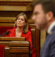 La presidenta de los comunes en el Parlament, Jéssica Albiach, observa al president Pere Aragonès, en un pleno del Parlament