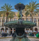 La fuente seca de la plaza Real de Barcelona.
