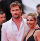 Elsa Pataky y Chris Hemsworth disfrutan de Barcelona con sus hijos, visitando el histórico comercio Ganiveteria Roca