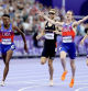 Saint-denis (France), 06/08/2024.- Cole Hocker of the USA wins the Men 1500m final of the Athletics competitions in the Paris 2024 Olympic Games, at the Stade de France stadium in Saint Denis, France, 06 August 2024. (1500 metros, 1500 metros, Francia) EFE/EPA/RONALD WITTEK
