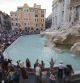FOTO: MANÉ ESPINOSA. MASIFICACIONDE TURSITAS EN LA FONTANA DI TREVI DE ROMA