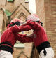 Castellers en el Mercat de Sants.
