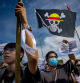 La bandera pirata de 'One Piece' se ha convertido en un emblema clave de las revueltas de Nepal, Indonesia y Filipinas: “Es un símbolo que nos une a todos”