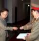 El líder norcoreano, Kim Jong Il (izquierda), vota para las elecciones a la Asamblea Suprema del Pueblo en un colegio electoral en Pyongyang, Corea del Norte