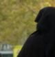 Una mujer vestida con un burka