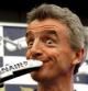 El presidente de Ryanair, Michael O'Leary, bromea durante la rueda de prensa ofrecida en la ciudad condal, donde presentó los planes estratégicos para empezar a operar desde el aeropuerto del Prat
