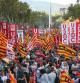 Un momento de la manifestación convocada en Barcelona por los sindicatos con motivo de la huelga general