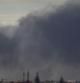 Humo sobre Bengasi en el segundo dia de bombardeos del ejército de Gadafi