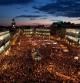 Imagen aerea de la plaza de la Puerta del Sol llena hasta los topes de ciudadanos 'indignados'