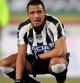El delantero chileno del Udinese, Alexis Sánchez, es rápido y con una gran capacidad de desborde, es uno de los delanteros pretendidos por el Barça para diversificar sus opciones de ataque