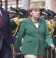 La canciller Angela Merkel en Angola, donde está de visita oficial.