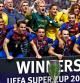 Los jugadores del FC Barcelona celebran luego recibir el trofeo de la Supercopa de Europa, tras su victoria 2-0 ante el FC Porto en Mónaco