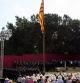 La 'Senyera' izada en el escenario del acto institucional del 'Onze de Setembre' en el Parc de la Ciutadella, en 2011
