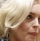 La actriz Lindsay Lohan atiende en el tribunal durante la celebración de una vista sobre la reciente violación de su libertad condicional