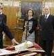 José Ignacio Wert jura su cargo como ministro de Educación, Cultura y Deporte ante los Reyes en el Palacio de la Zarzuela, con un ejemplar de la Constitución y otro de la Biblia