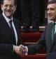 El primer ministro portugués, Pedro Passos Coelho, saluda al presidente del Gobierno español, Mariano Rajoy, en enero de 2012 en Lisboa