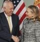 La secretaria de Estado norteamericana, Hillary Clinton, estrecha la mano al ministro español de Asuntos Exteriores, Jose Manuel Garcia-Margallo