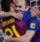 Andrés Iniesta celebró su gol con Adriano