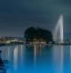El lago Lemán de Ginebra, con el Jet d'Eau al fondo