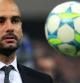 Pep Guardiola controla el transcurso del encuentro desde la banda