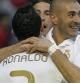 Benzema celebró su gol con Cristiano Ronaldo