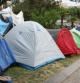 Tiendas de campaña acampadas en la plaza Catalunya de Girona, durante el 15M del 2011.