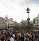 Cientos de personas del movimiento 15M se concentran en la Puerta del Sol